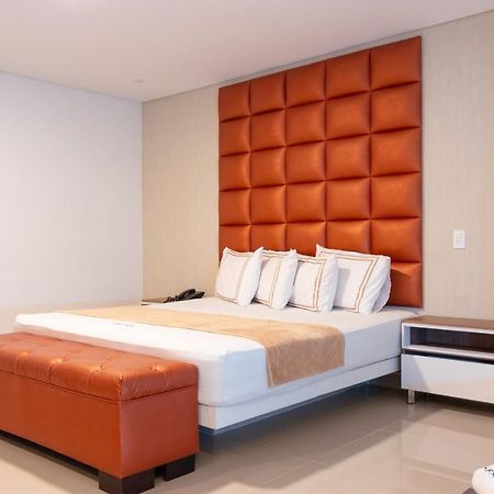 Infinity Hotel 메딜린 외부 사진