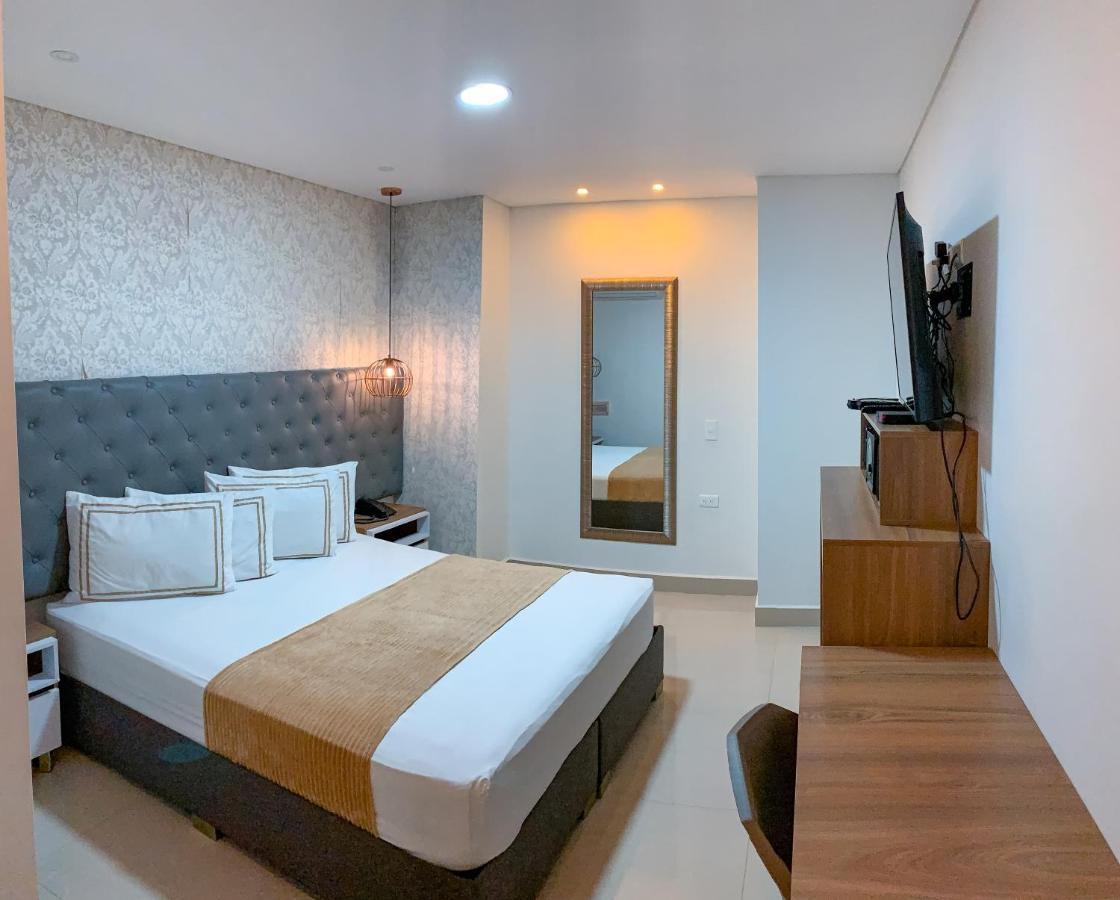 Infinity Hotel 메딜린 외부 사진