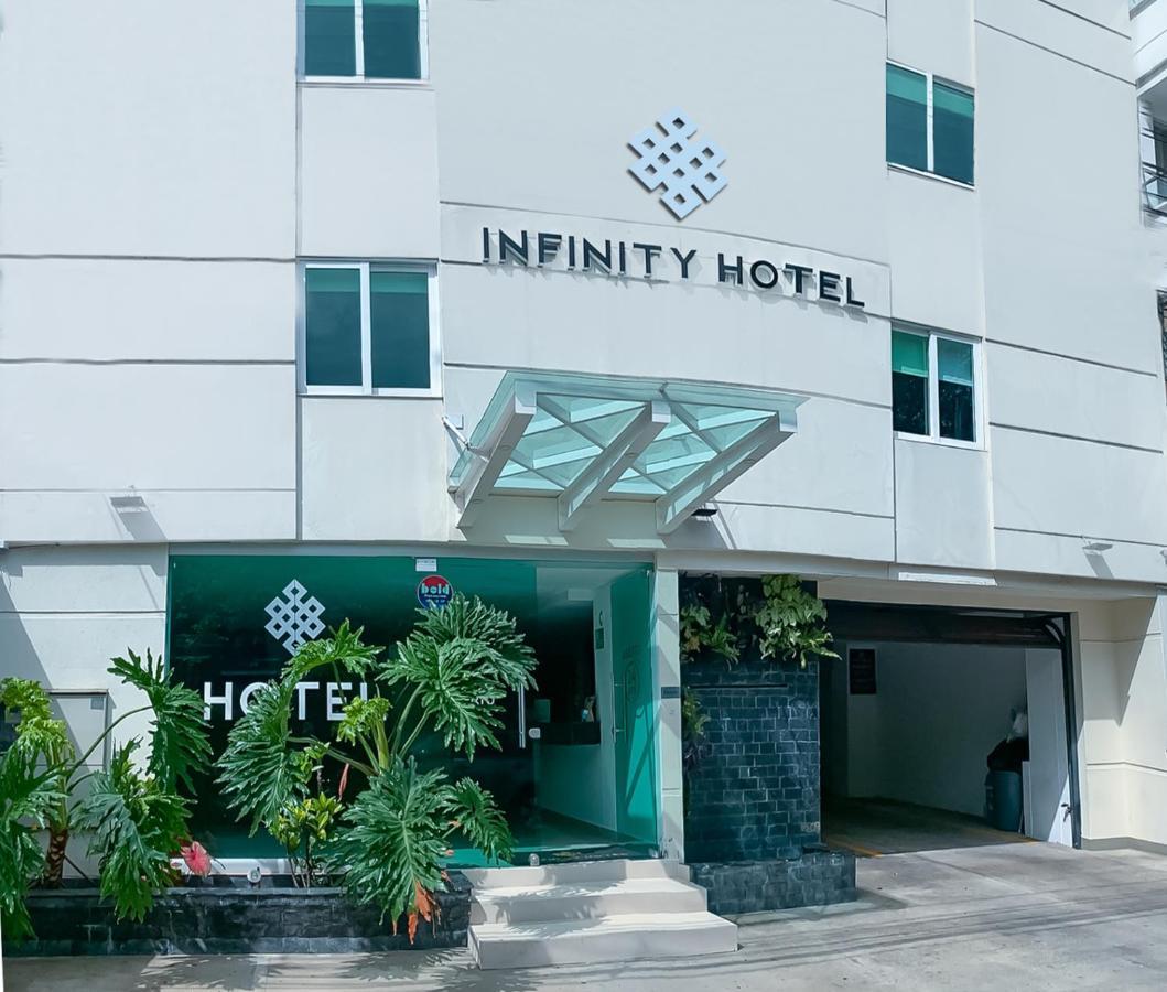 Infinity Hotel 메딜린 외부 사진