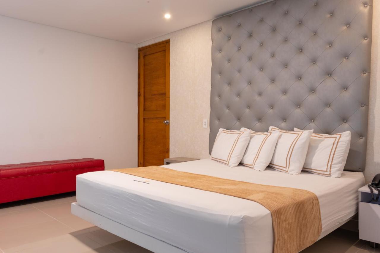 Infinity Hotel 메딜린 외부 사진