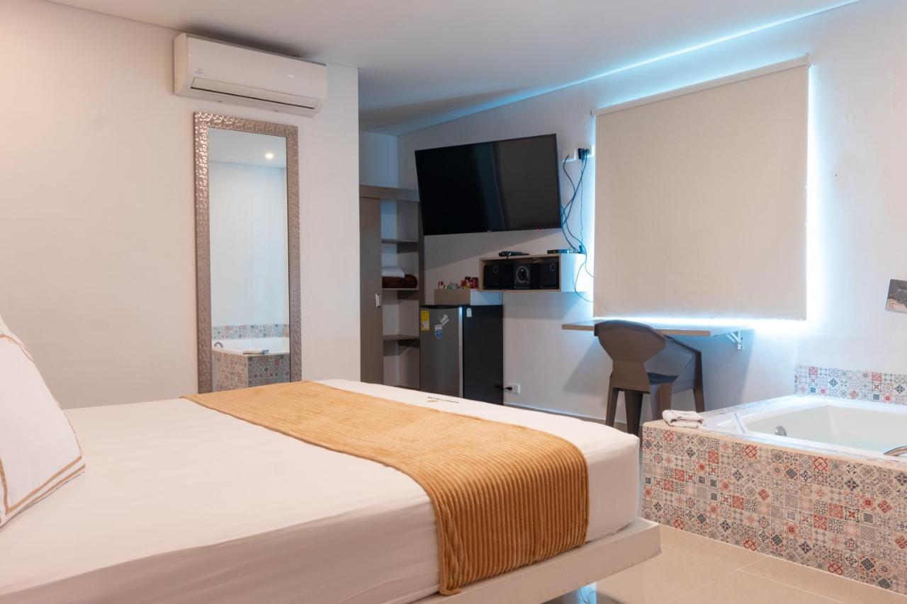 Infinity Hotel 메딜린 외부 사진