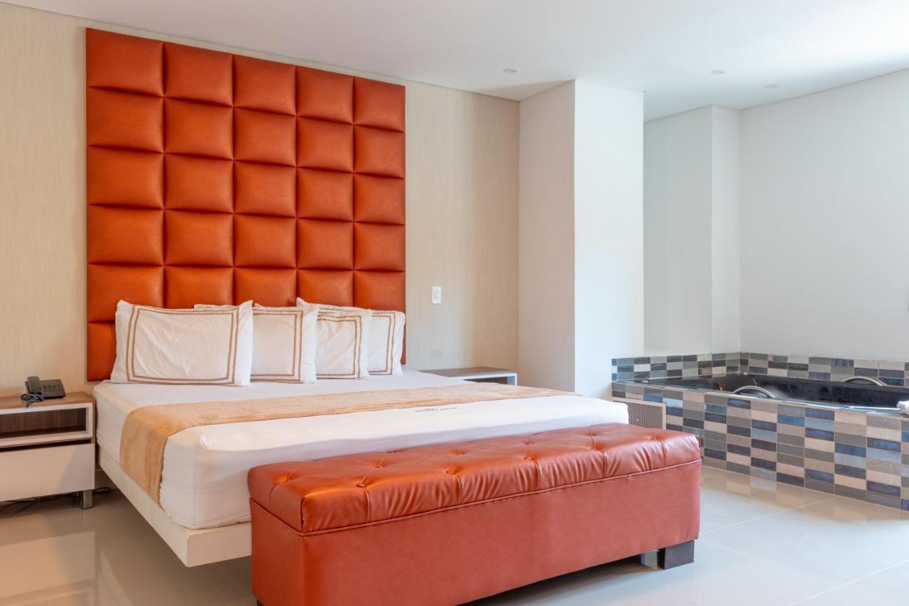 Infinity Hotel 메딜린 외부 사진