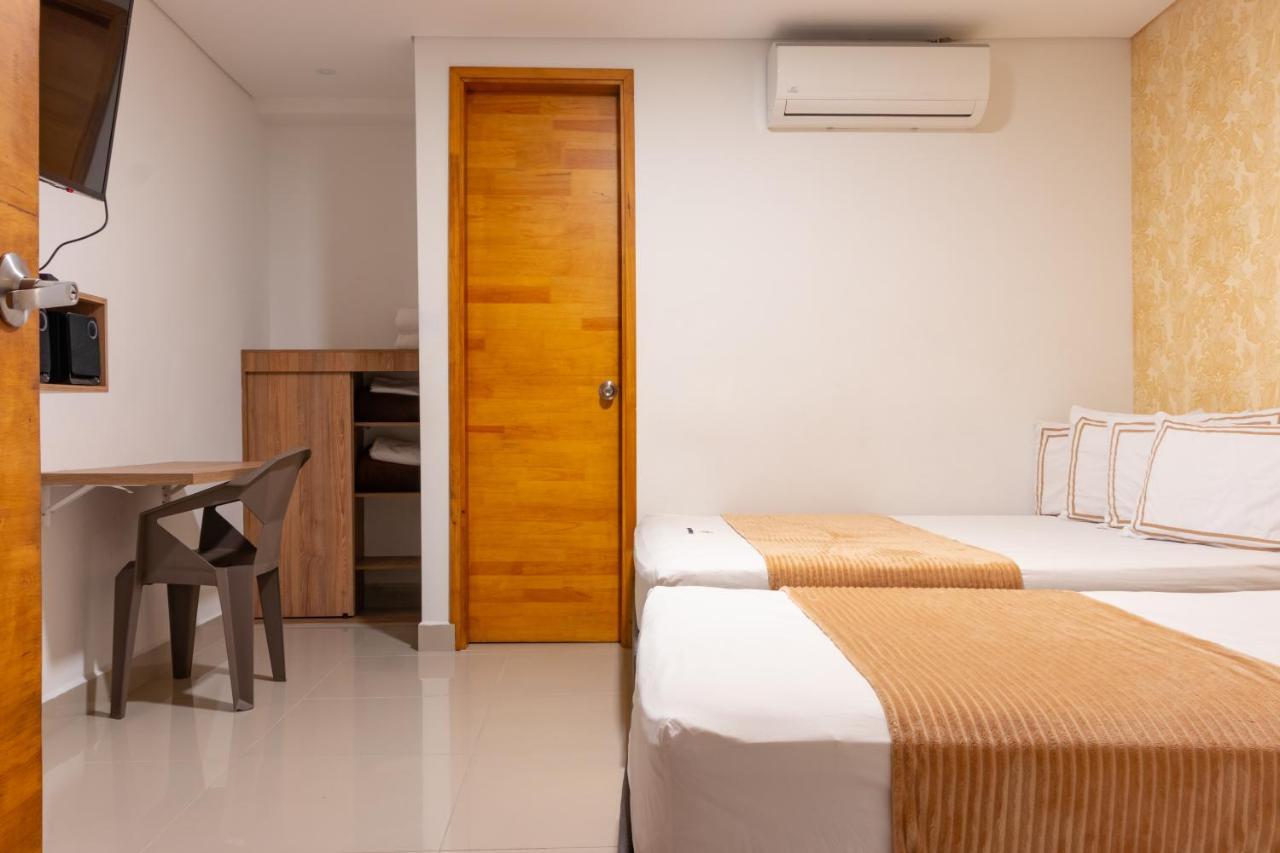 Infinity Hotel 메딜린 외부 사진