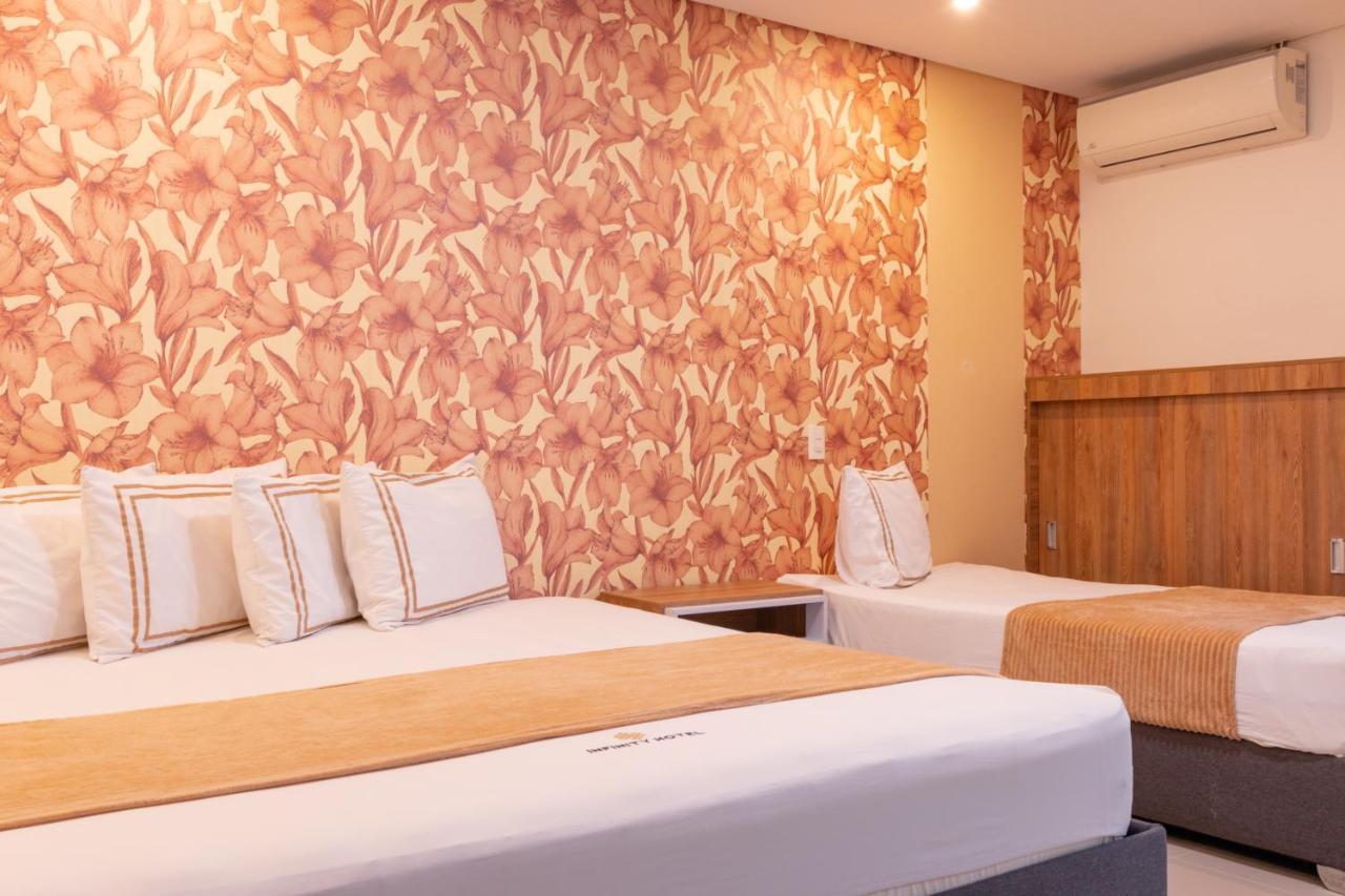 Infinity Hotel 메딜린 외부 사진