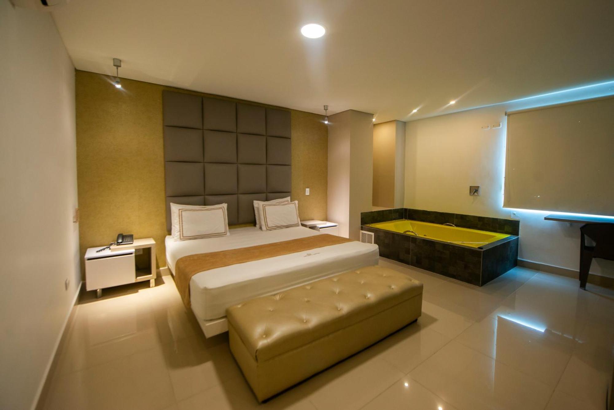 Infinity Hotel 메딜린 외부 사진