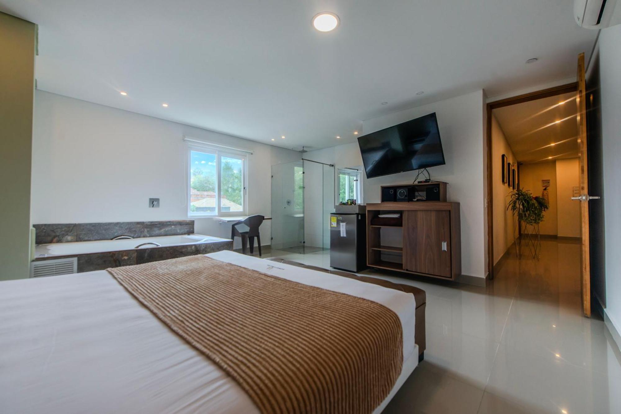 Infinity Hotel 메딜린 외부 사진