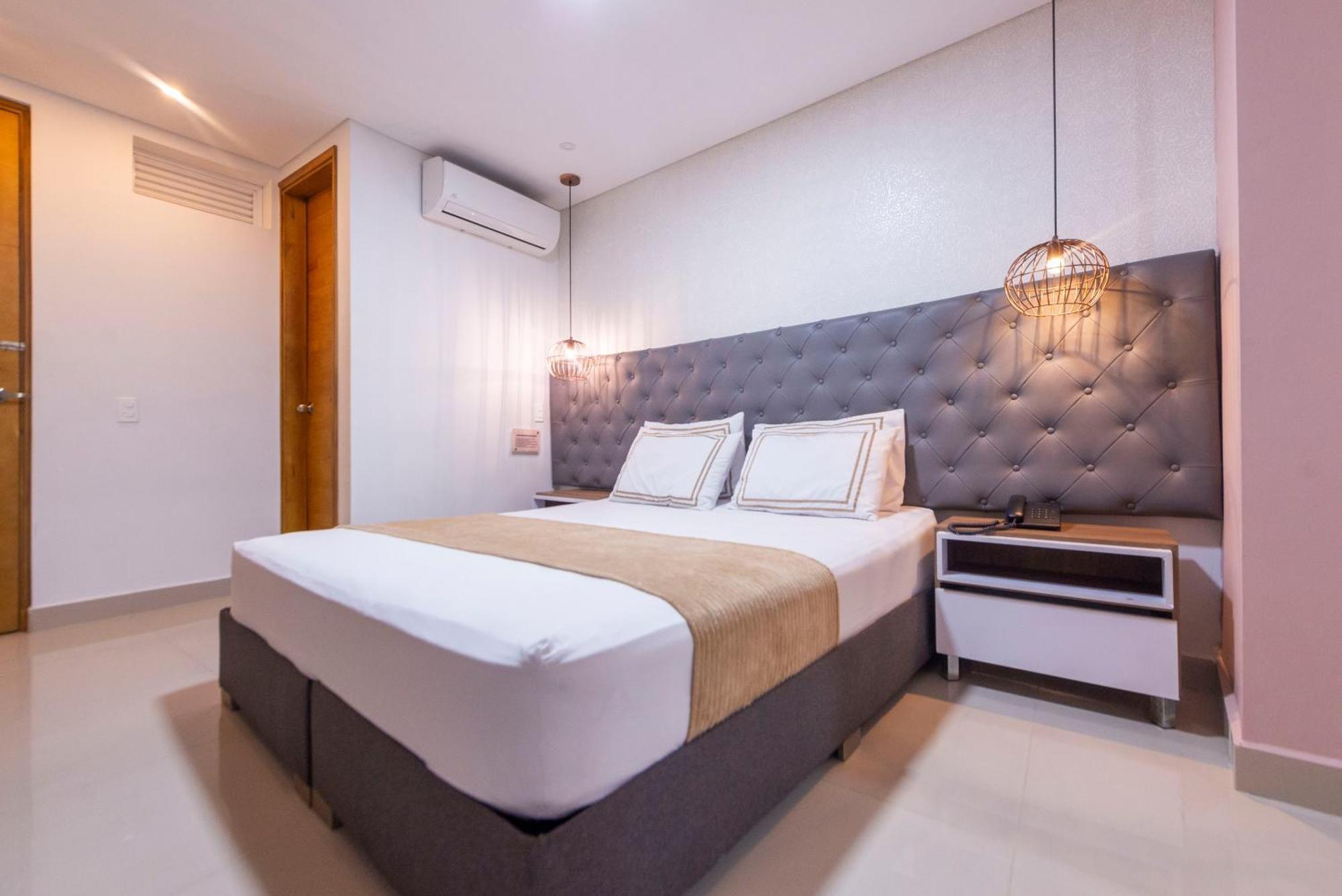 Infinity Hotel 메딜린 외부 사진