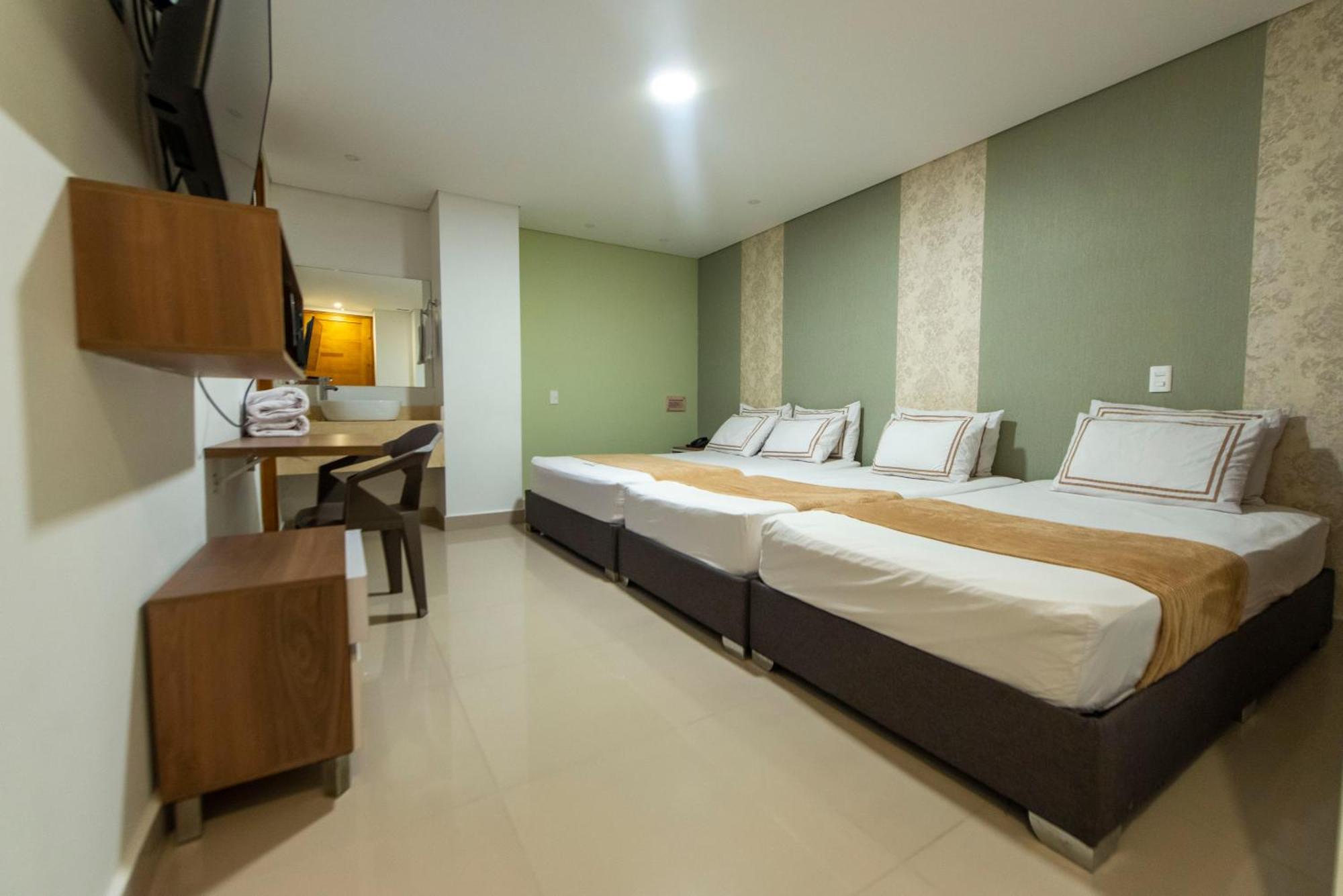 Infinity Hotel 메딜린 외부 사진