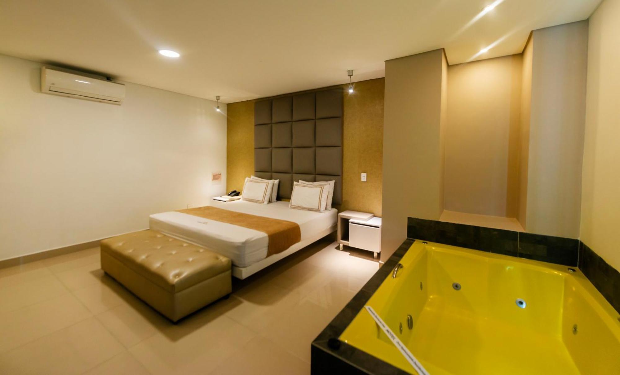 Infinity Hotel 메딜린 외부 사진
