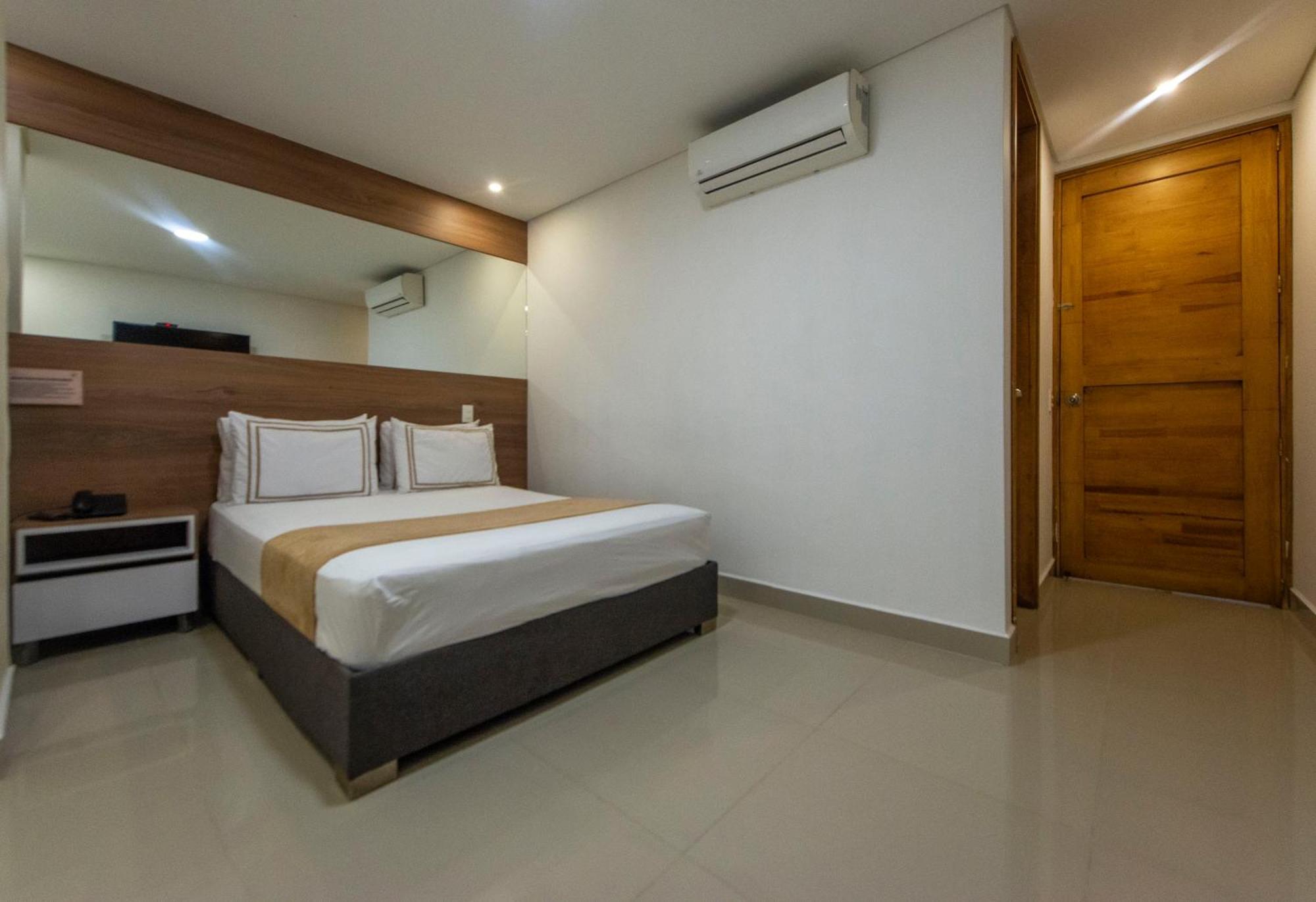 Infinity Hotel 메딜린 외부 사진